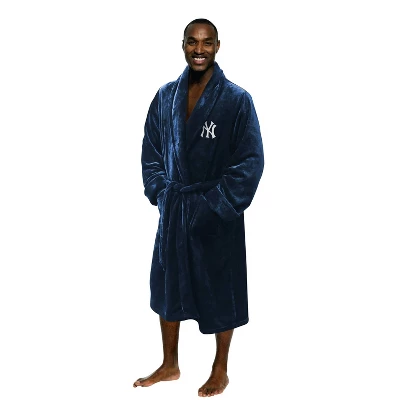 MLB New York Yankees Silk Touch Bathrobe